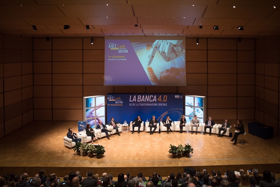 Tavola Rotonda con i vincitori Tavola Rotonda con i vincitori